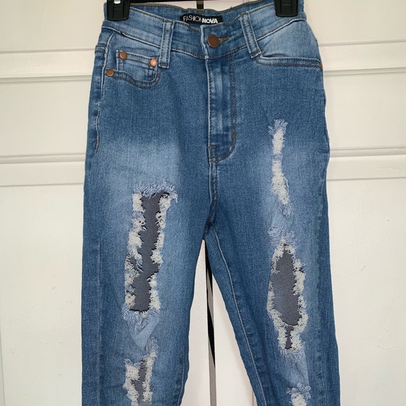 Medium Wash Denim Jeans - Picture 3 of 7